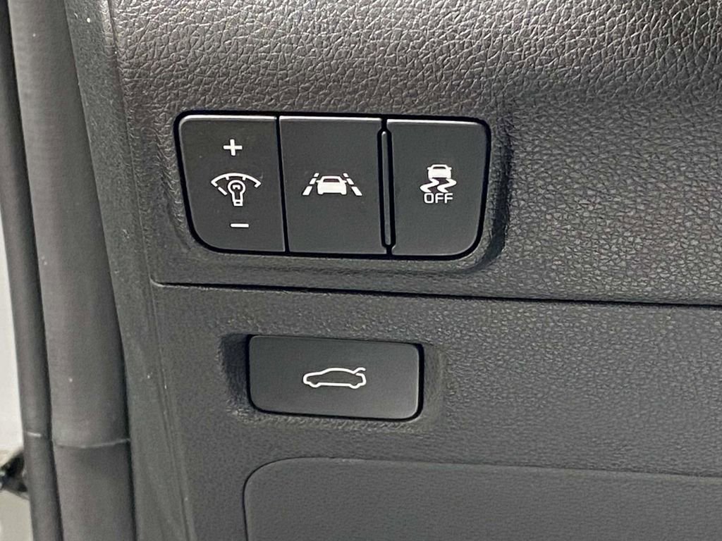 Used 2023 Kia K5 GT-Line image 19