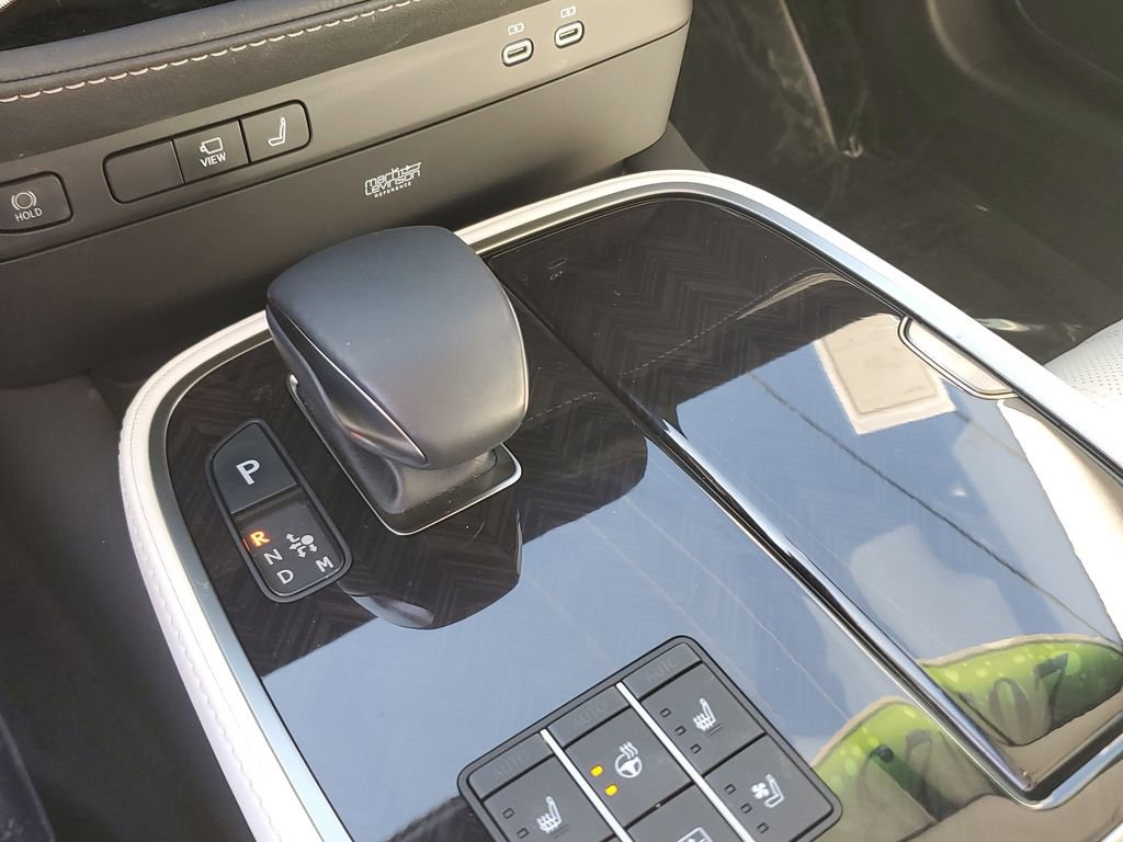 Used 2023 Lexus LS 500 Core w/ Interior Upgrade Package image 30