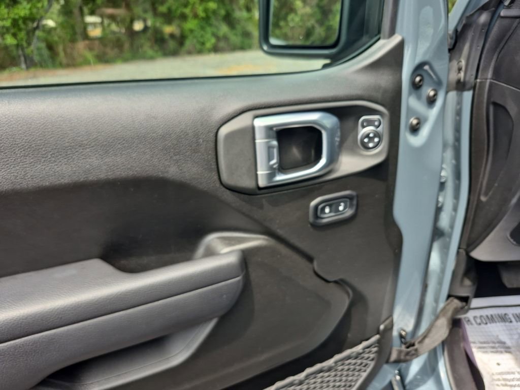 Used 2024 Jeep Wrangler Unlimited Sport AWD/4WD image 16