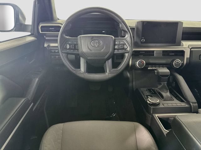 Certified 2026 Toyota Tacoma SR5 AWD/4WD image 22