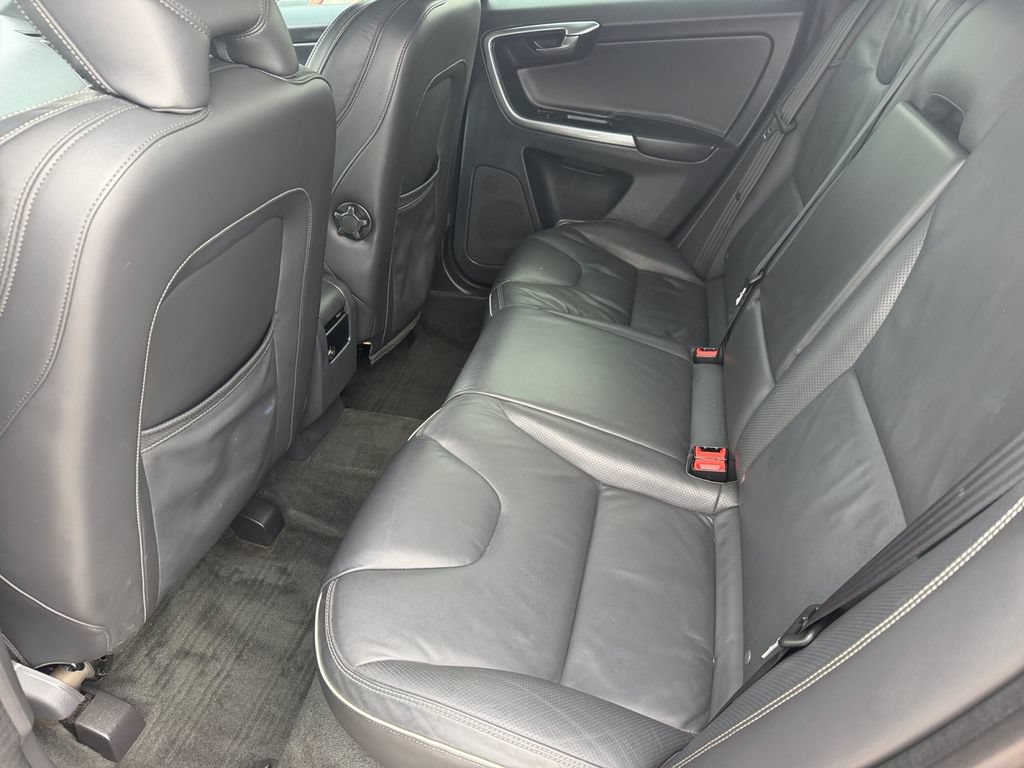 Used 2014 Volvo XC60 T6 R-Design AWD/4WD image 14