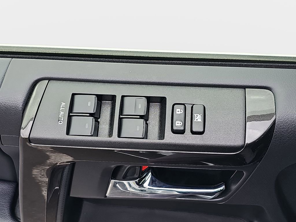 Used 2024 Toyota 4Runner TRD Off-Road Premium w/ Off Road Premium Plus Package AWD/4WD image 30