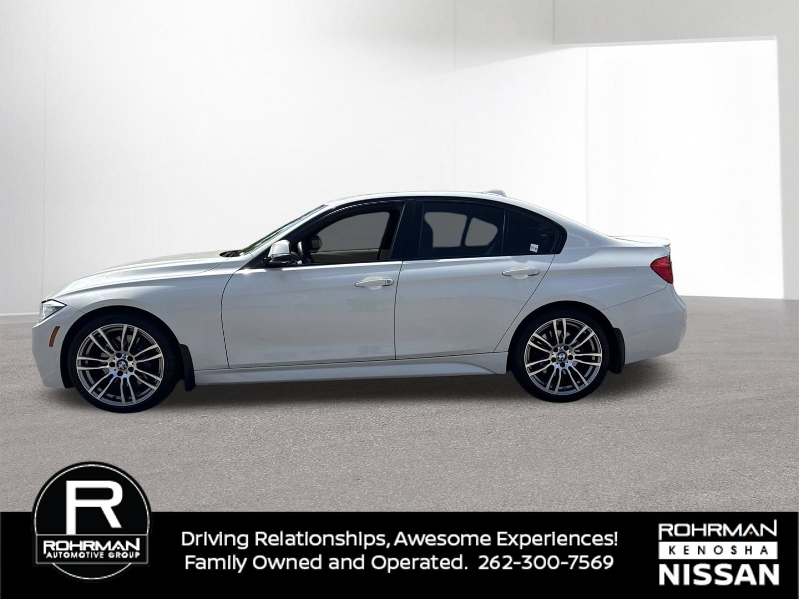 Used 2013 BMW 335i xDrive Sedan AWD/4WD image 2