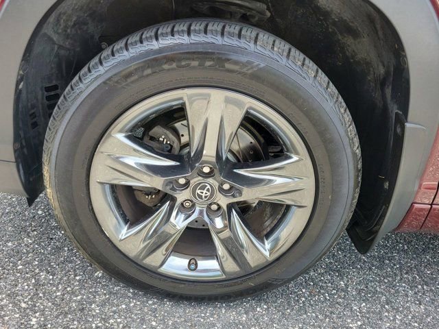 Used 2017 Toyota Highlander Limited Platinum image 17