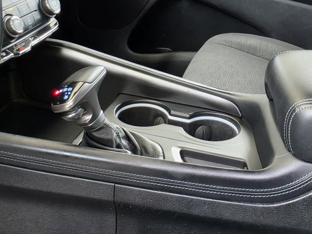 Used 2023 Dodge Durango SXT RWD image 23
