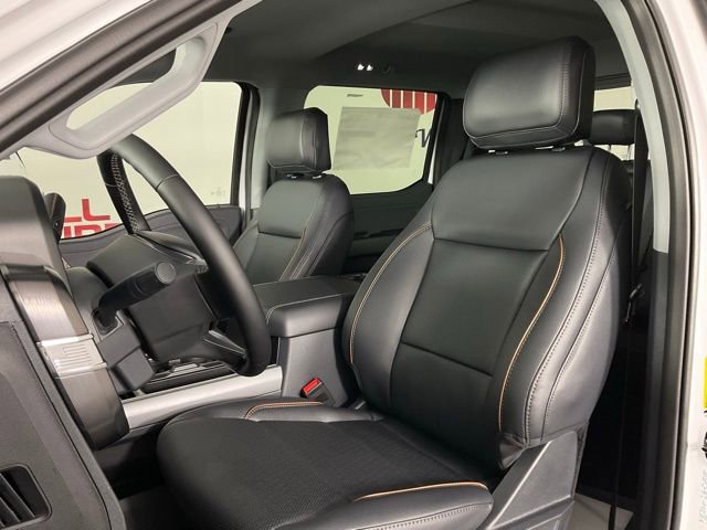 New 2026 Ford F250 Lariat w/ Black Appearance Package AWD/4WD image 13