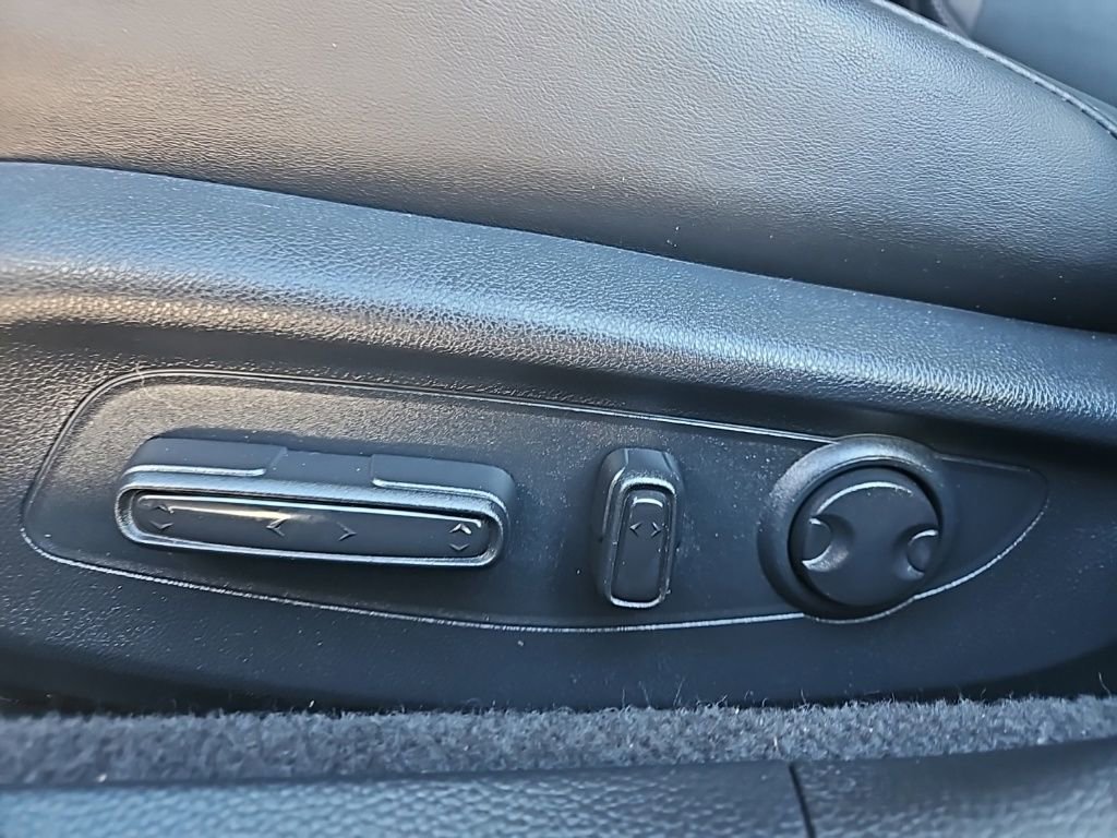 Used 2023 Honda Accord Touring image 16