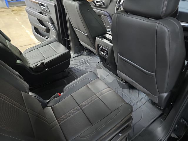 New 2026 Chevrolet Suburban High Country w/ LPO, Illumination Package image 12
