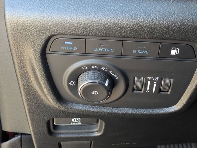 Used 2024 Jeep Grand Cherokee Overland w/ Trailer Tow Package image 16