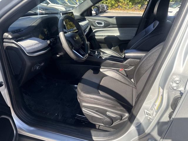 Used 2024 Jeep Compass Latitude image 20