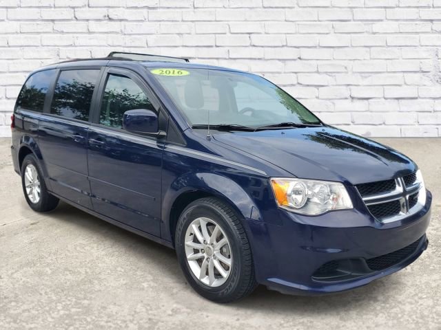 Used 2016 Dodge Grand Caravan SXT w/ Rear Park Assist Package FWD image 5