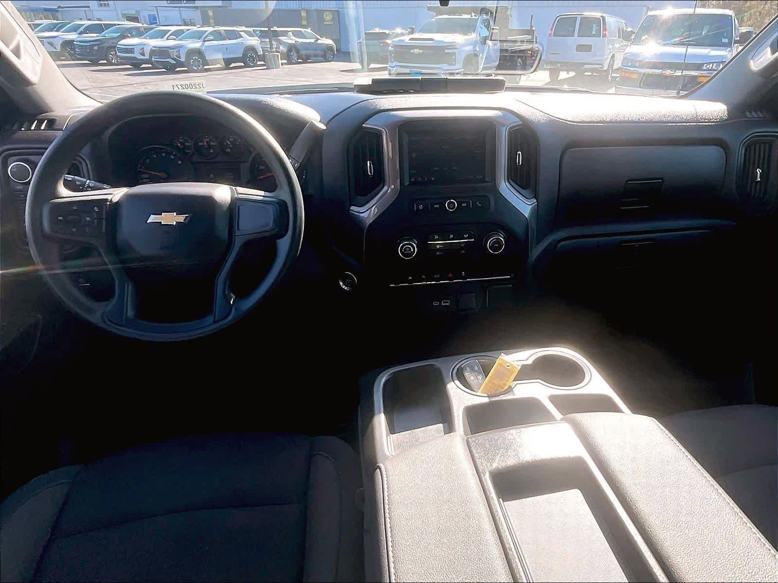 Used 2023 Chevrolet Silverado 1500 Custom AWD/4WD image 20