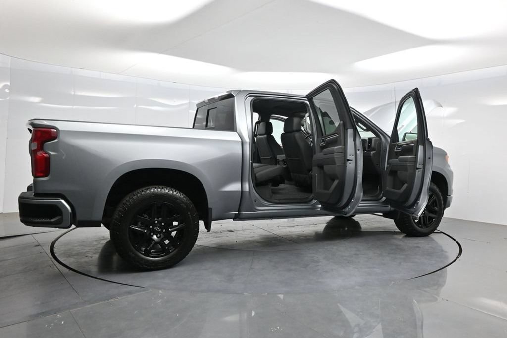 Used 2026 Chevrolet Silverado 1500 RST AWD/4WD image 4