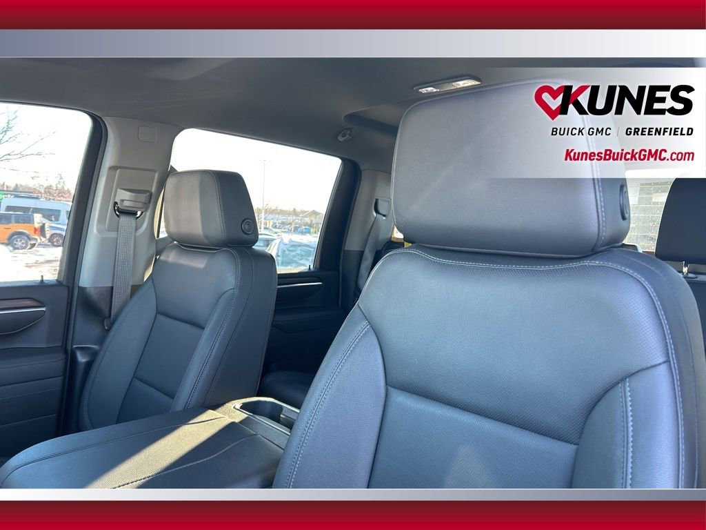 Used 2025 GMC Sierra 2500 SLT w/ SLT Premium Package image 26