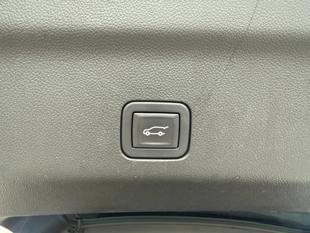 Used 2023 GMC Yukon Denali AWD/4WD image 31