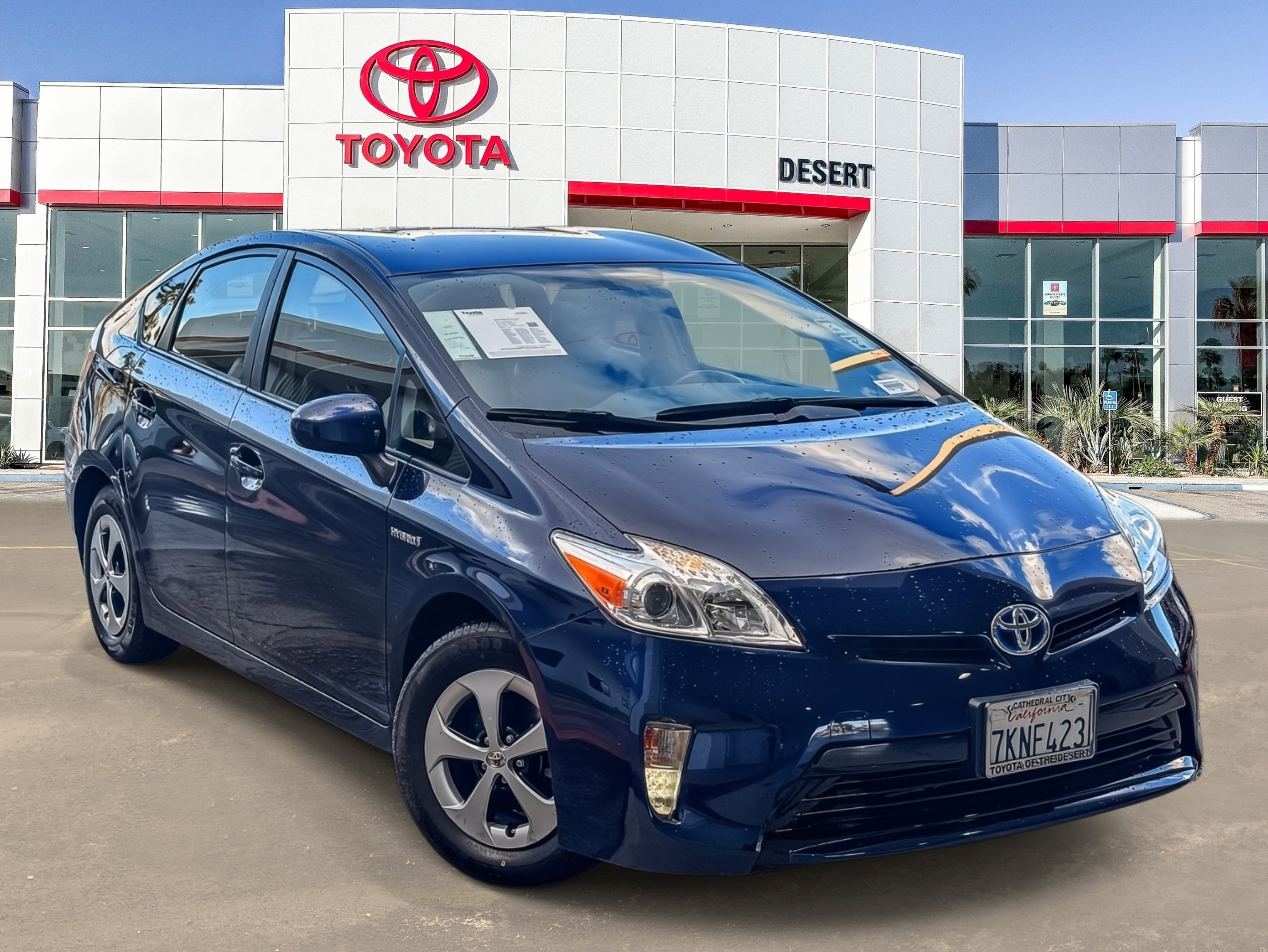 Used 2015 Toyota Prius Four image 1