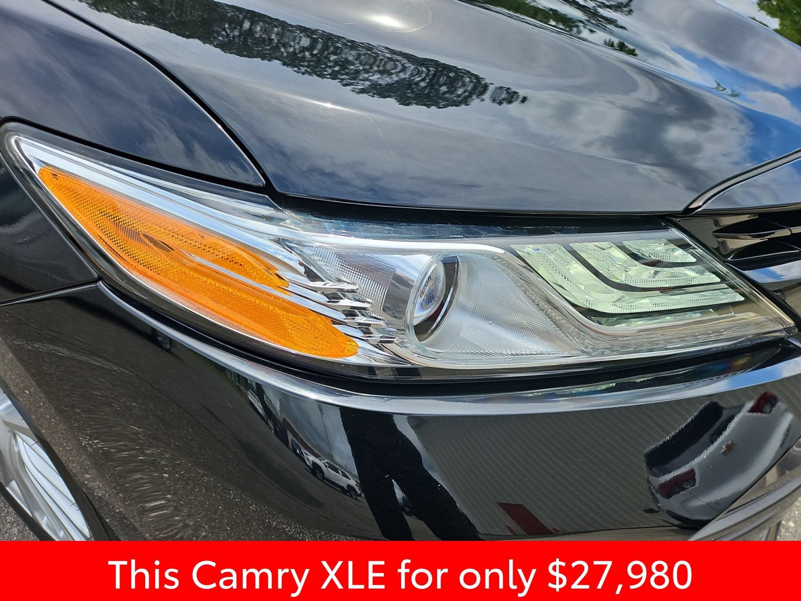 Used 2020 Toyota Camry XLE FWD image 13
