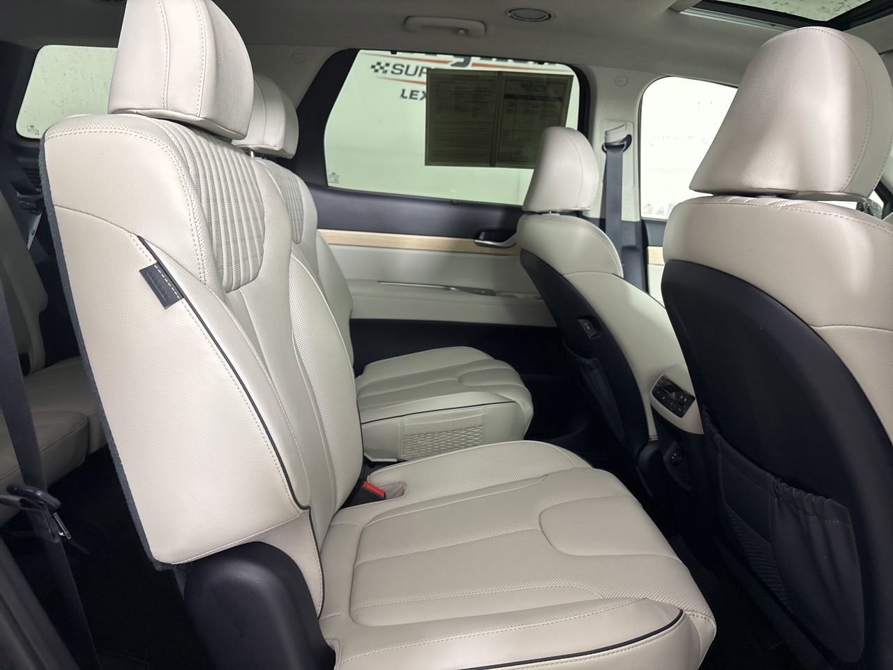 Used 2024 Hyundai Palisade Limited image 27