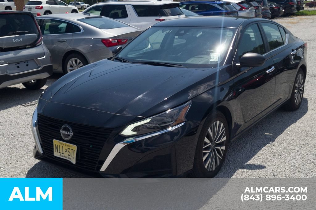 Used 2024 Nissan Altima 2.5 SV FWD image 22