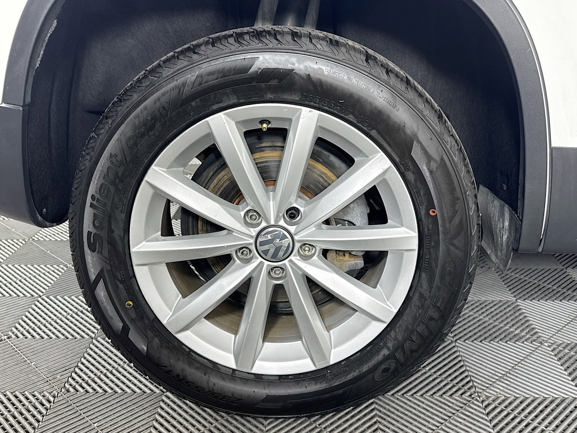 Used 2017 Volkswagen Tiguan Wolfsburg Edition image 32