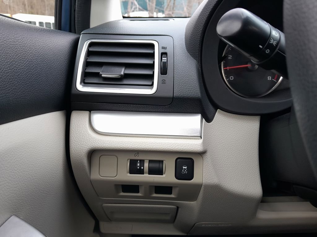 Used 2015 Subaru Crosstrek 2.0i Premium w/ Moonroof Package image 15