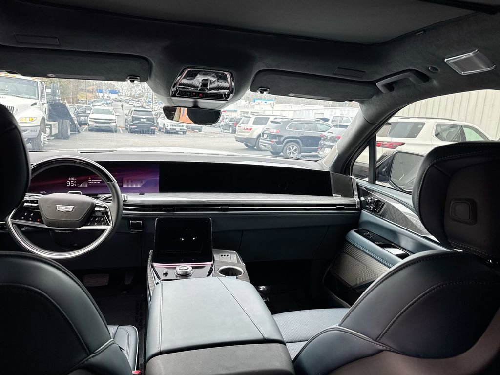 Used 2025 Cadillac Escalade IQ Luxury 2 image 30