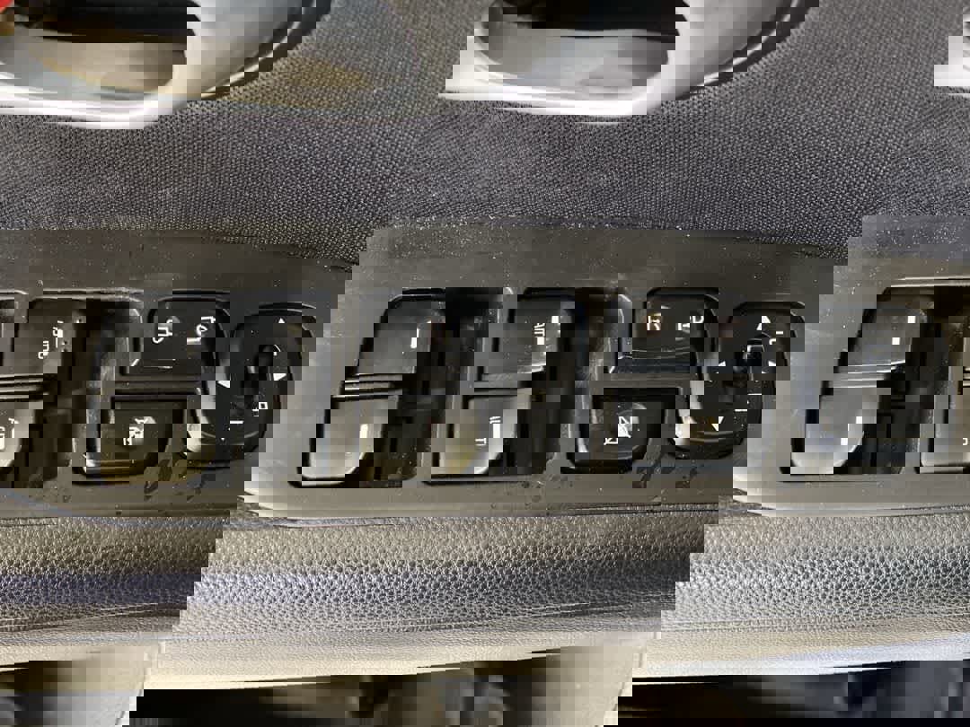 Used 2016 Kia Soul + image 15