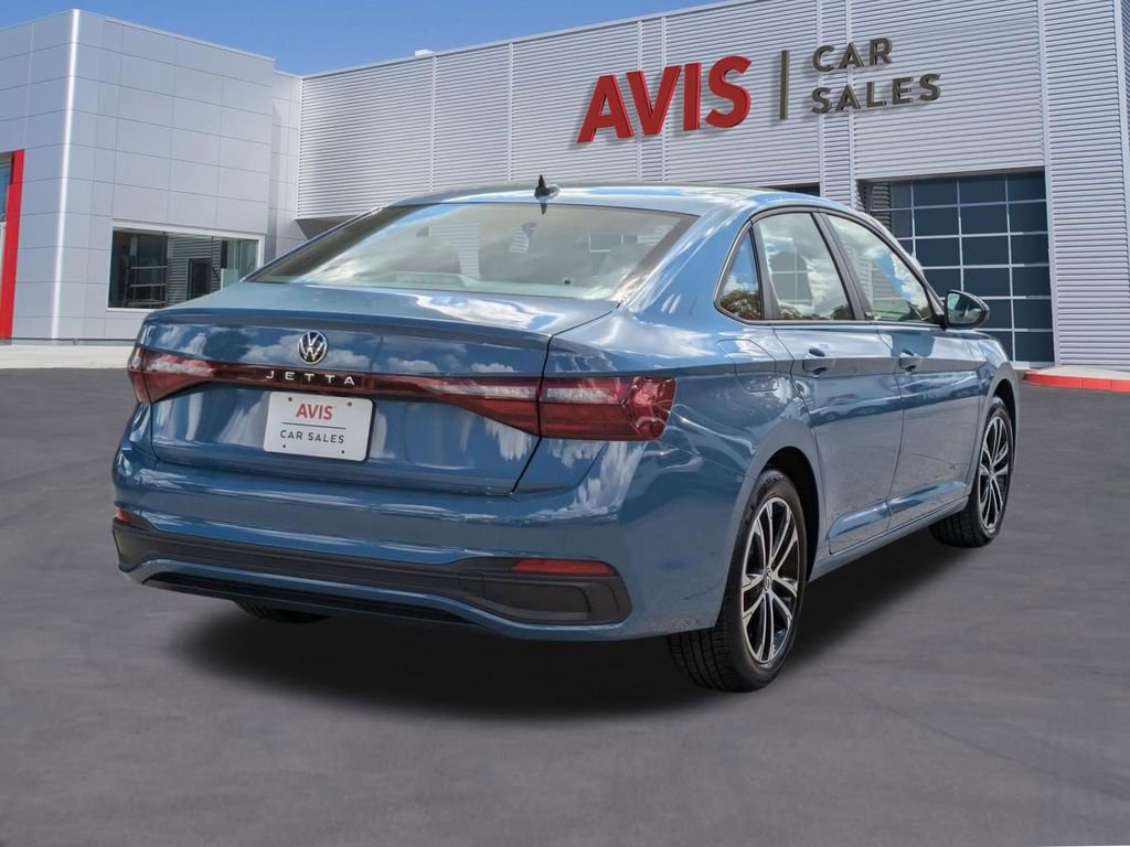 Used 2025 Volkswagen Jetta Sport image 6