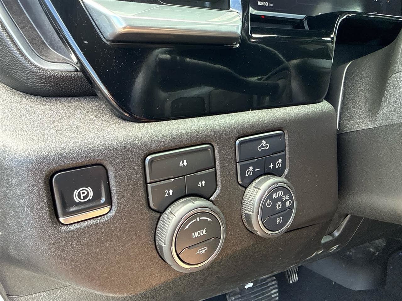 Used 2026 Chevrolet Silverado 2500 LT AWD/4WD image 21