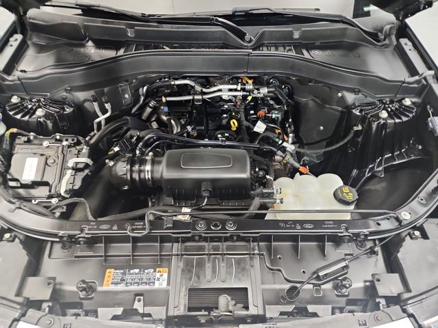 Used 2021 Ford Explorer XLT w/ Equipment Group 202A image 21