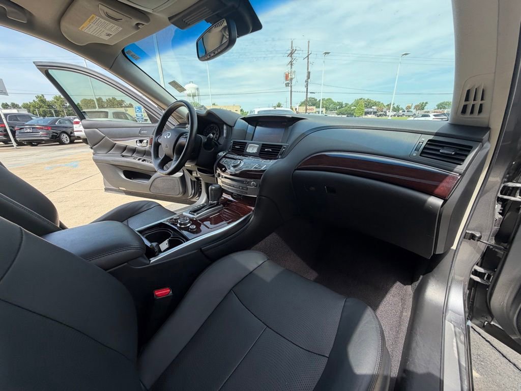 Used 2015 INFINITI Q70 3.7 RWD image 27