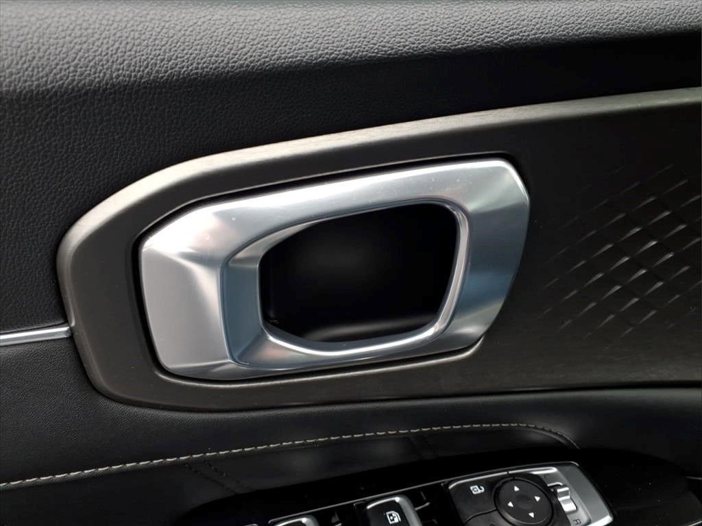 Used 2022 Kia Sorento SX image 17