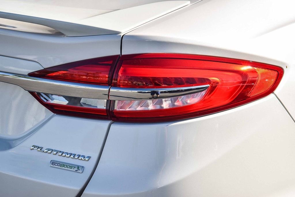 Used 2017 Ford Fusion Platinum image 7