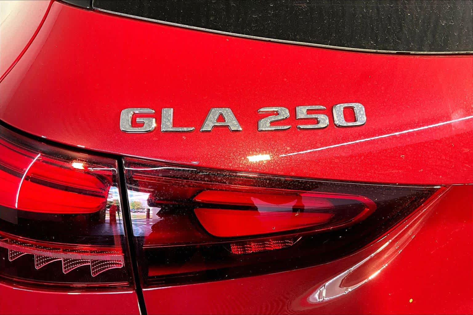 New 2026 Mercedes-Benz GLA 250 4MATIC image 6