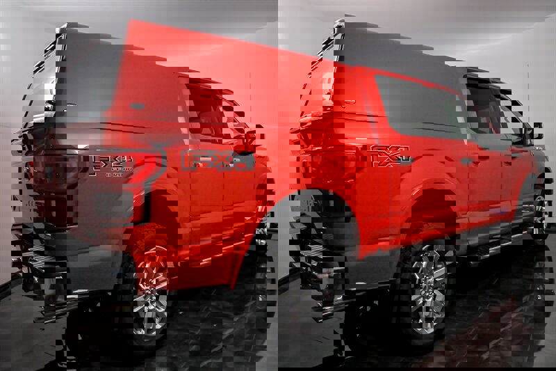 Used 2018 Ford F150 Lariat w/ Equipment Group 502A Luxury image 9