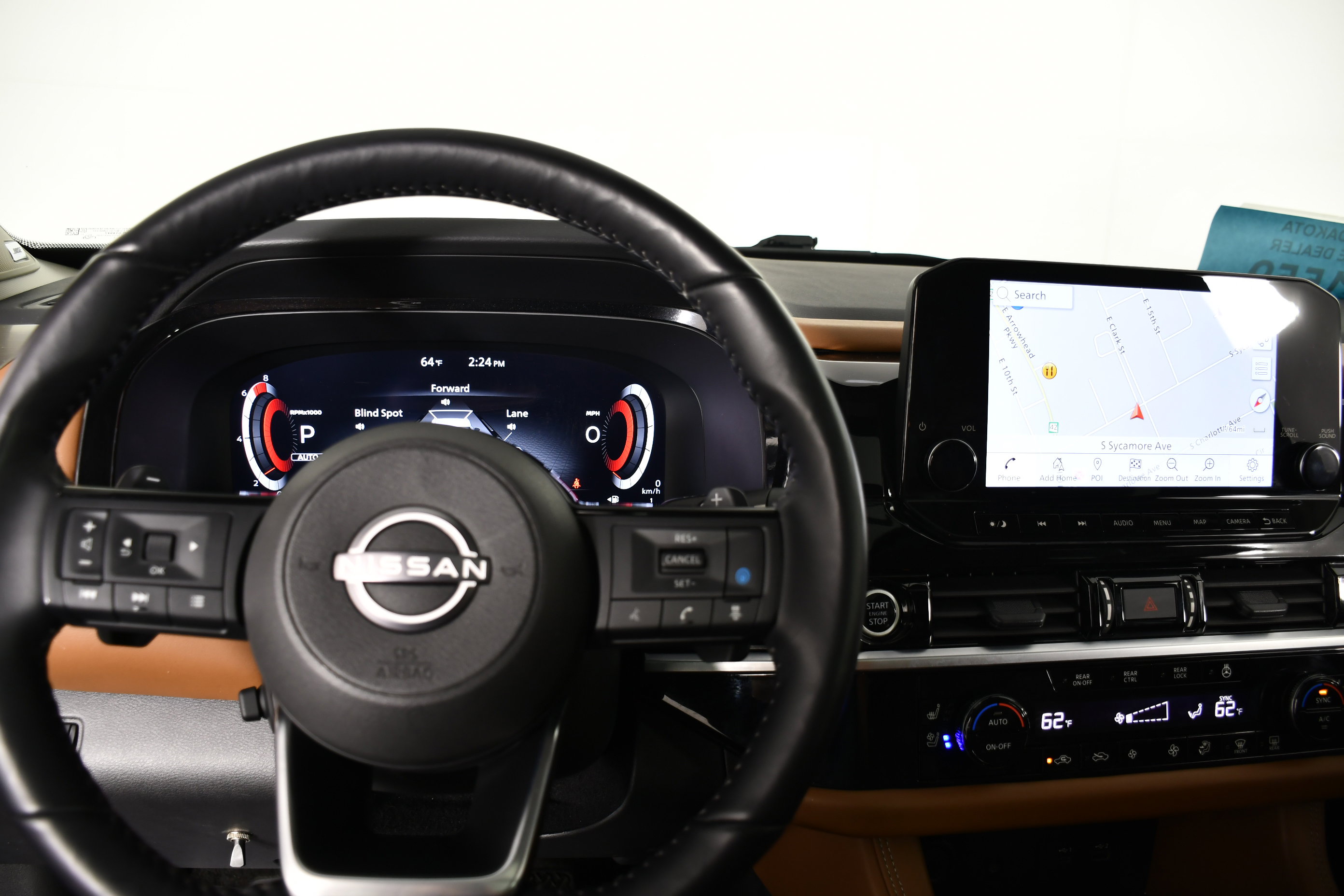 Used 2023 Nissan Pathfinder Platinum image 17