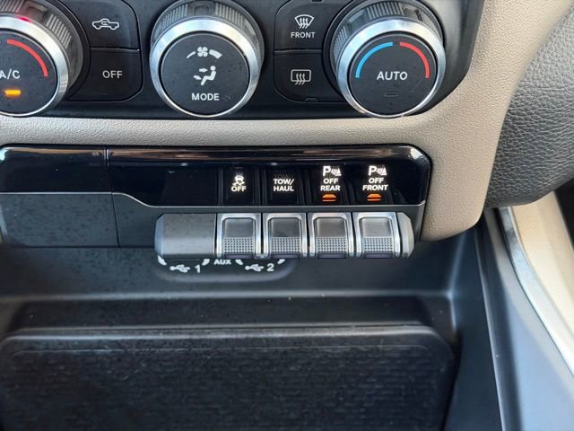 Used 2020 RAM 1500 Laramie AWD/4WD image 32