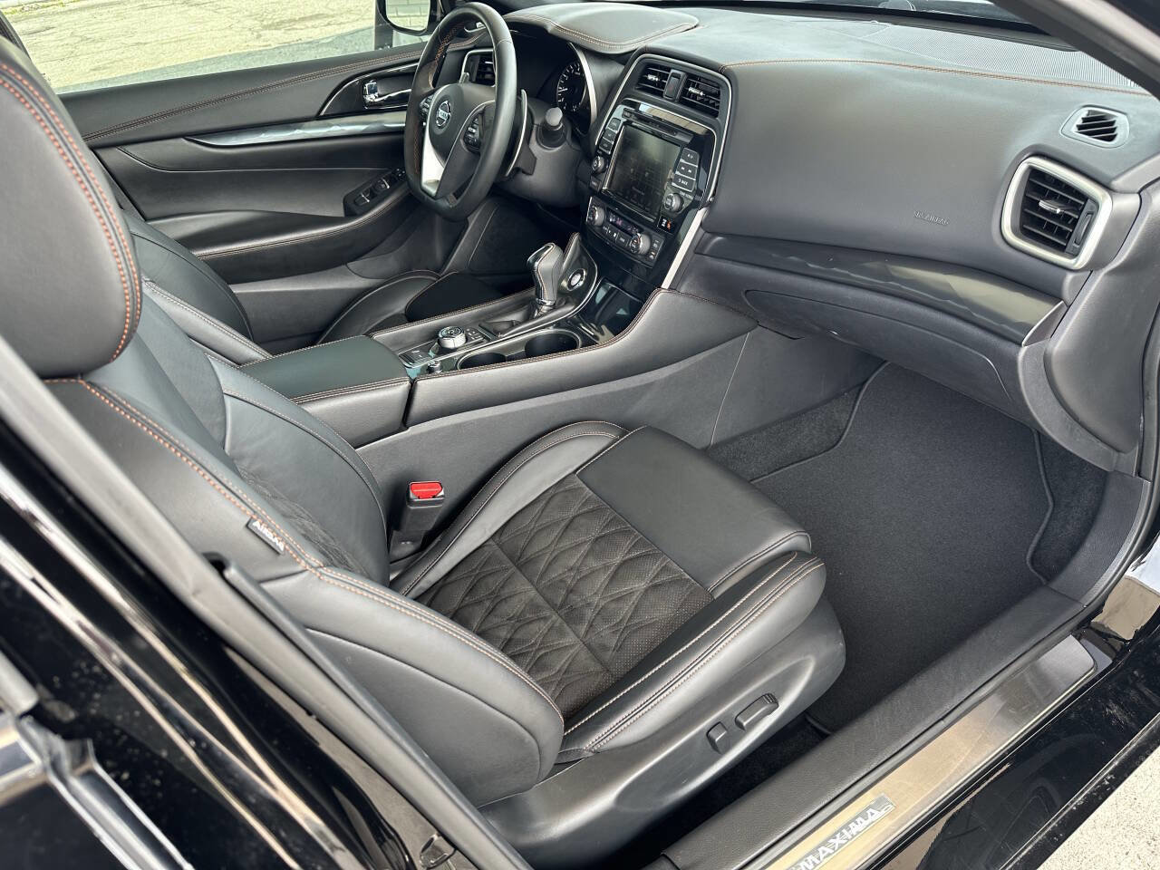 Used 2019 Nissan Maxima SR image 39