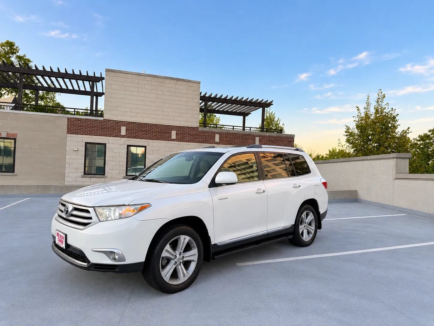 Used 2013 Toyota Highlander Limited AWD/4WD image 2