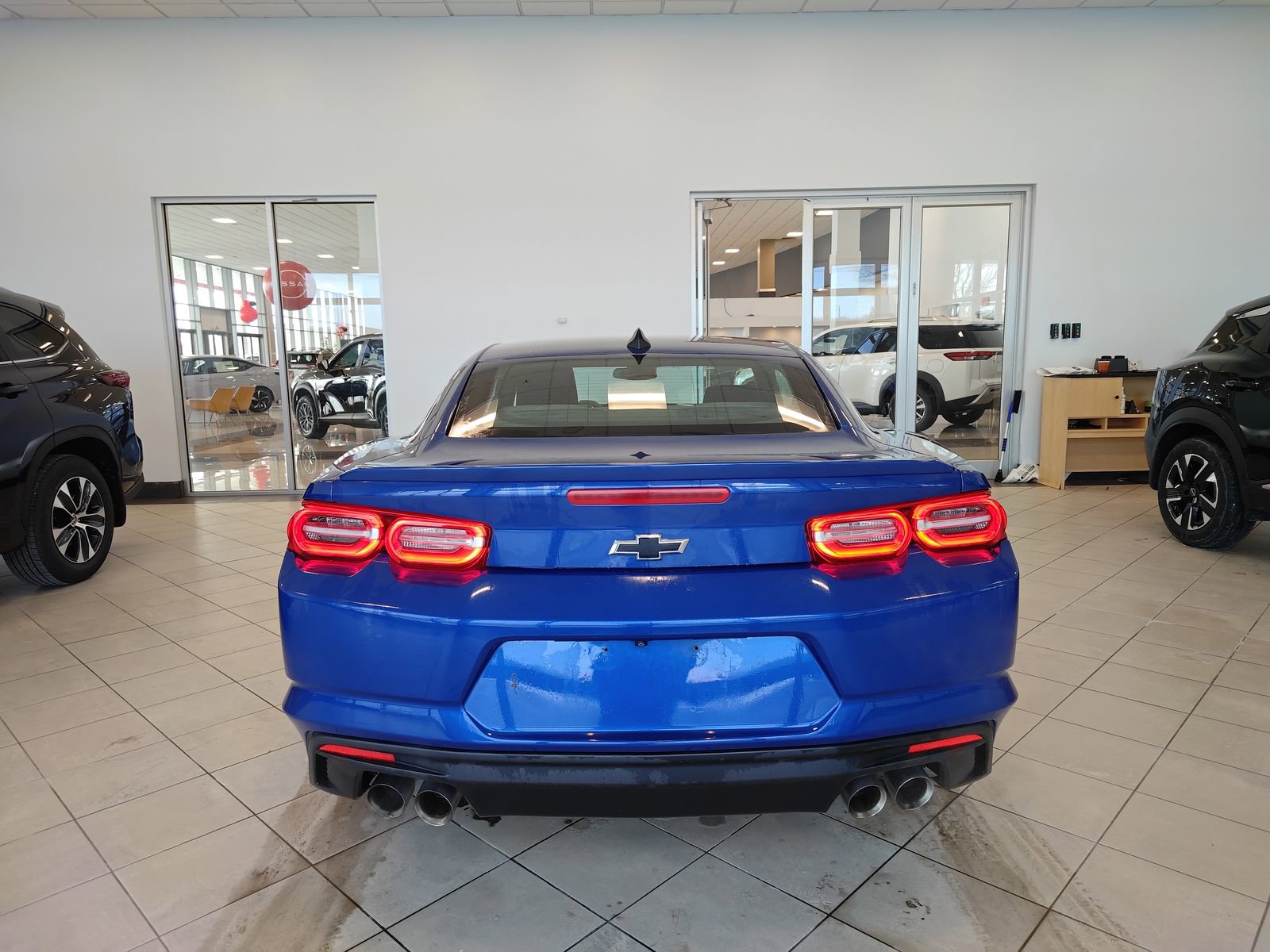 Used 2020 Chevrolet Camaro LT image 4