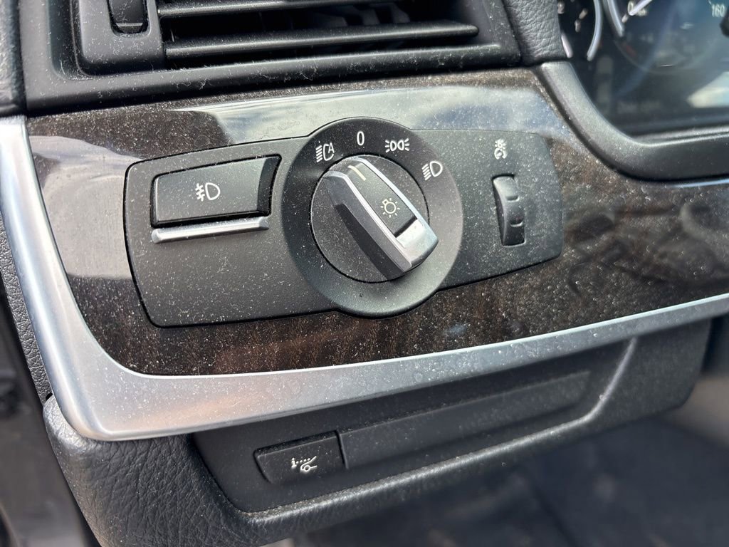 Used 2015 BMW 535i xDrive Sedan AWD/4WD image 18