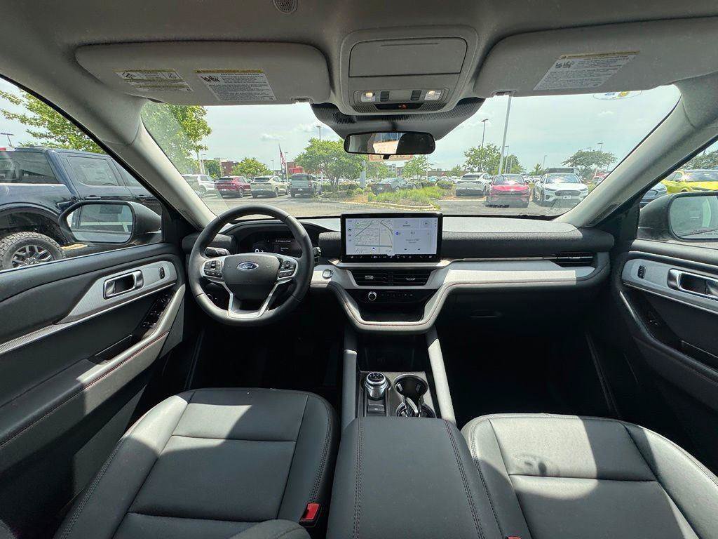 New 2026 Ford Explorer Active w/ Active Comfort Package AWD/4WD image 17