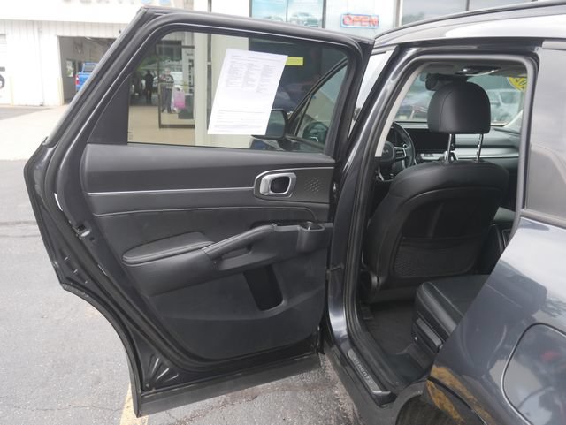 Used 2023 Kia Sorento SX AWD/4WD image 21
