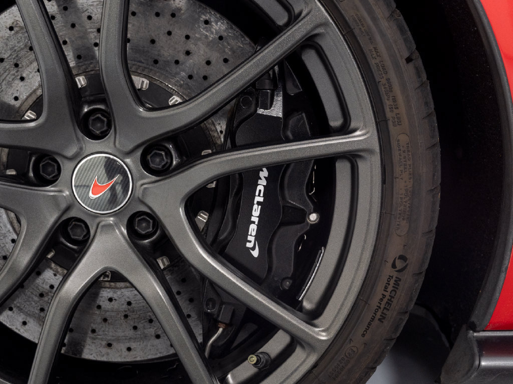 Used 2017 McLaren 570S RWD image 51