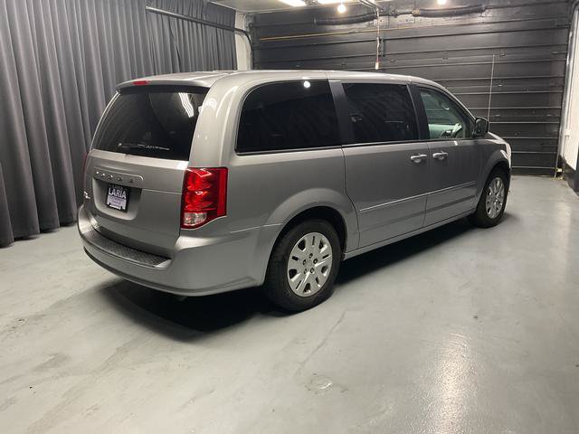 Used 2016 Dodge Grand Caravan SE w/ Quick Order Package 29E SE FWD image 7