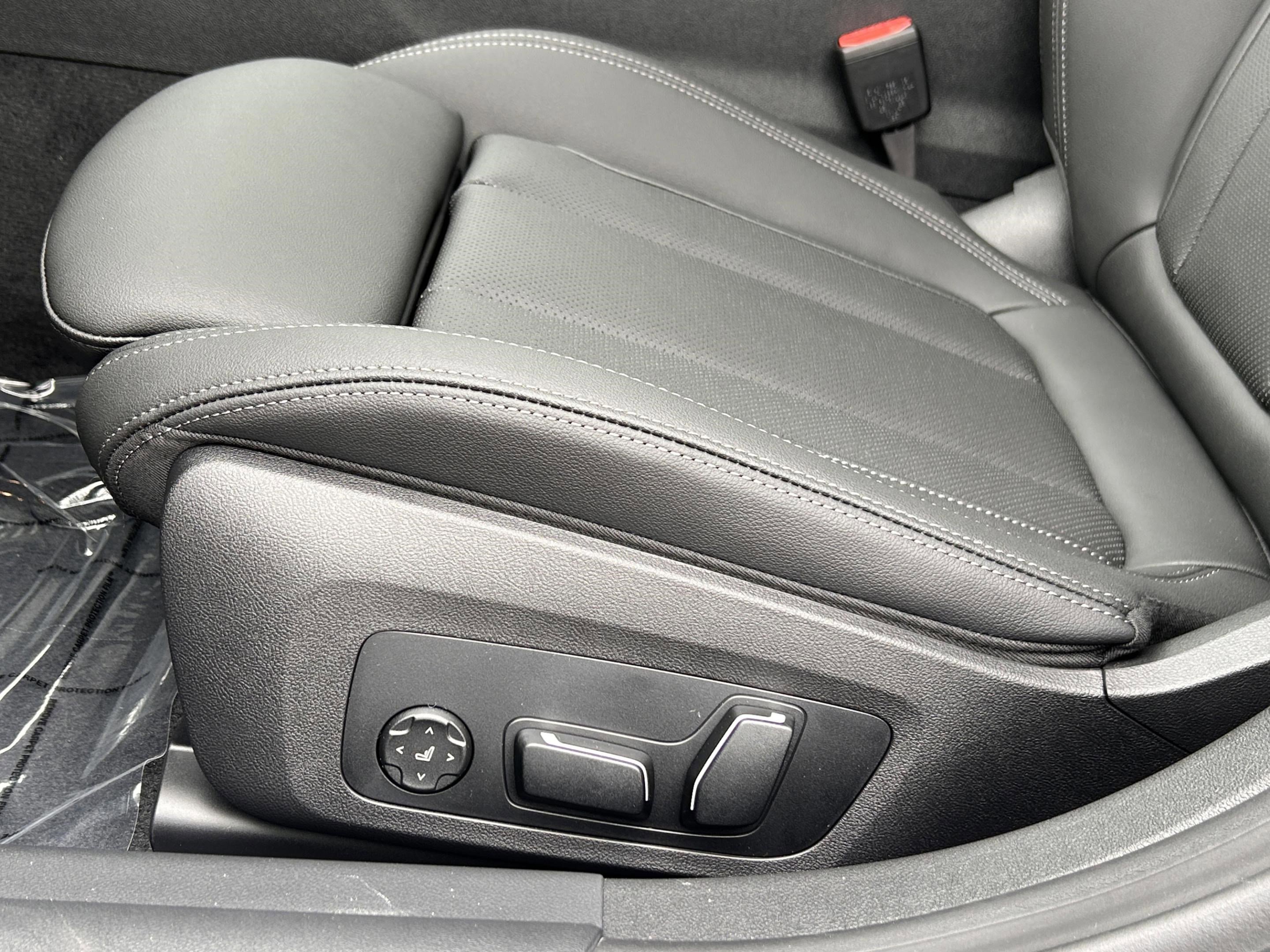 Used 2026 BMW i4 eDrive40 w/ Parking Assistance Package image 26