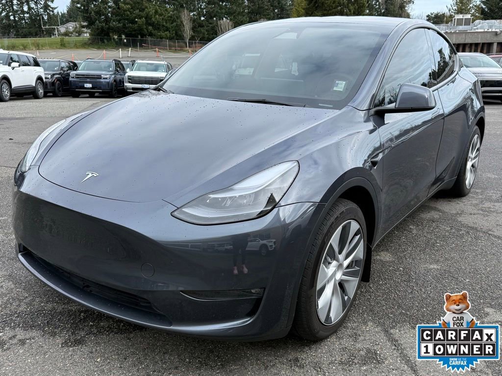Used 2023 Tesla Model Y Long Range image 1