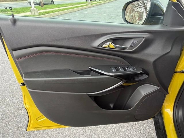 Certified 2024 Chevrolet Trax RS w/ Driver Confidence Package image 27