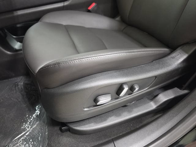 New 2026 Cadillac XT5 Premium Luxury w/ LPO, ONYX Package AWD/4WD image 26