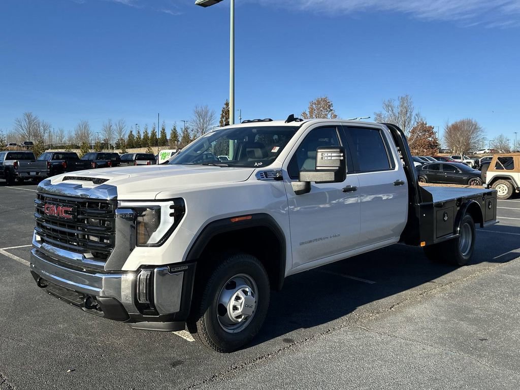 New 2025 GMC Sierra 3500 Pro w/ Convenience Package image 3